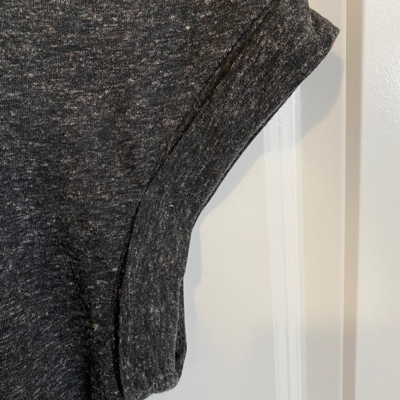 Capped sleeve basic tee - Picture 4 of 4